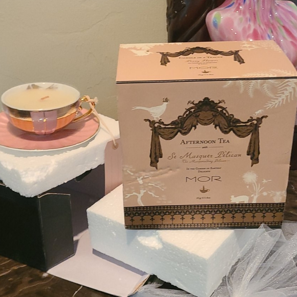 MOR cosmetics Peony Flower Tea Cup Candle
